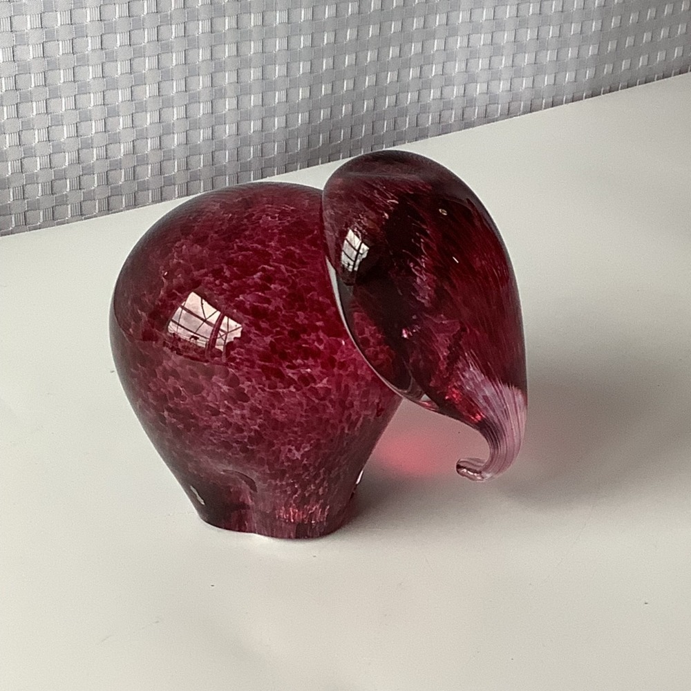 Wedgwood Cranberry Speckled Art Glass Elephant Paperweight